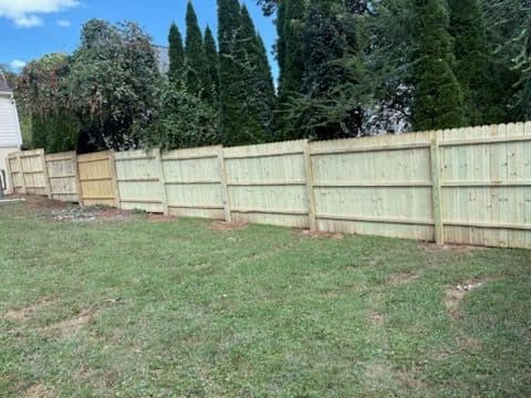 Gallery photos for Enhancing Privacy with New Wooden Fencing: Image #2