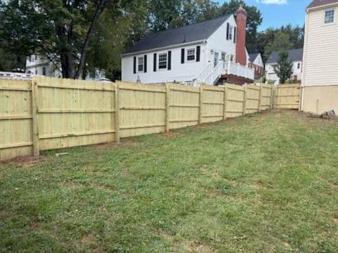 Gallery photos for Enhancing Privacy with New Wooden Fencing: Image #3